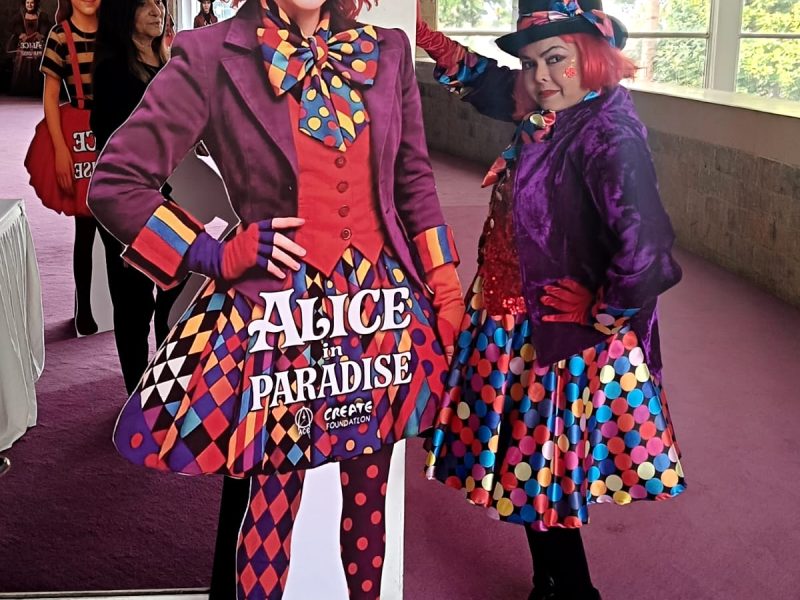 Alice in Paradise (22)