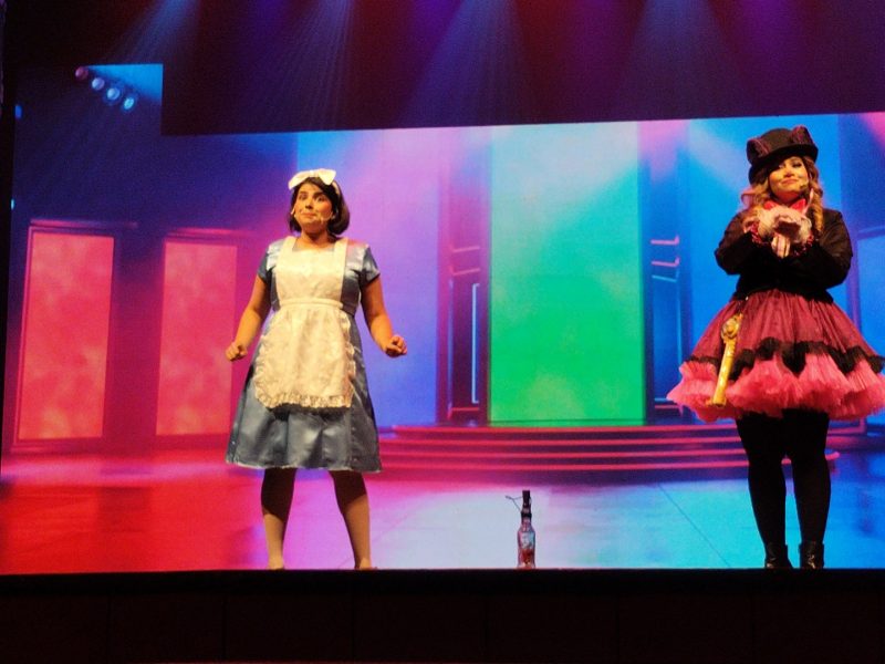 Alice in Paradise (7)